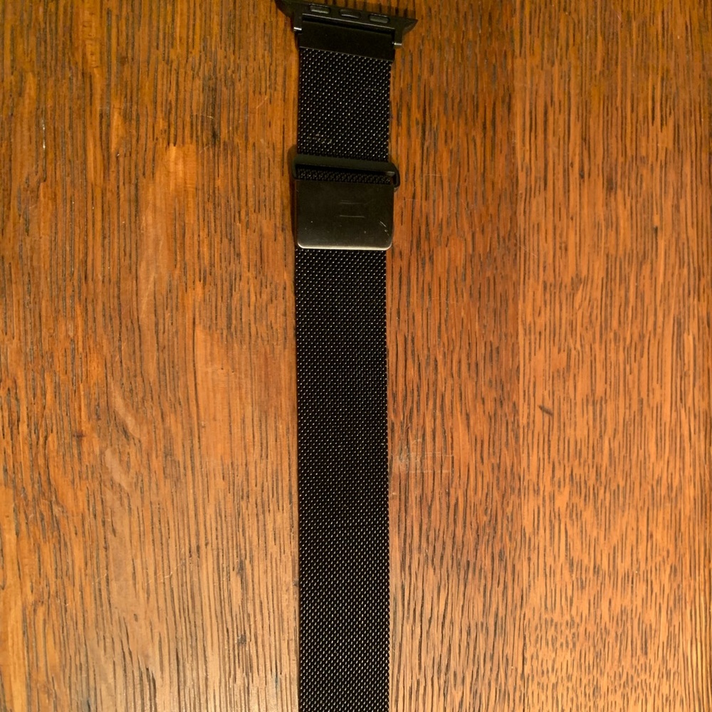 Magnetic Metal Milanese Loop Band 44mm.